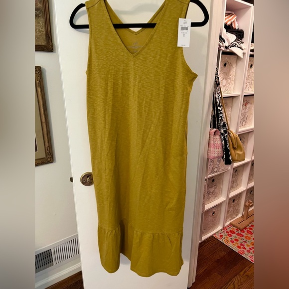 J Jill Flounced Hem Double V Neck Knit Dress size small (tall) NWT - Picture 2 of 6